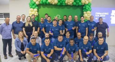 Imagem Colaboradores da Fumacense Alimentos recebem diploma do programa de Educação de Jovens e Adultos